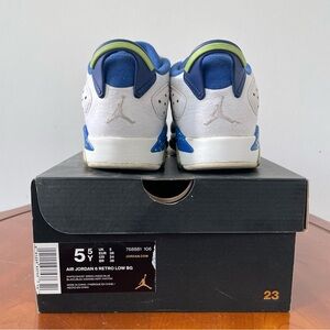 Air Jordan Kids 6 Retro Low BG Sneakers | US 5.5